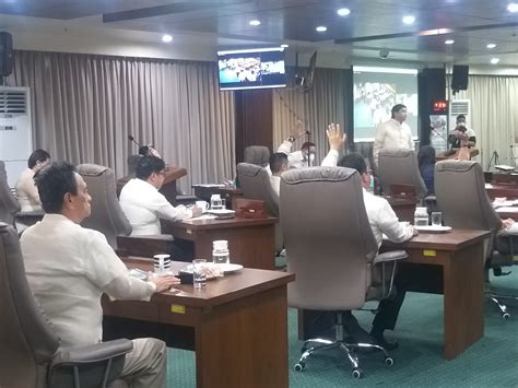 'You're not the queen here!' Shouting matches mar Cagayan de .